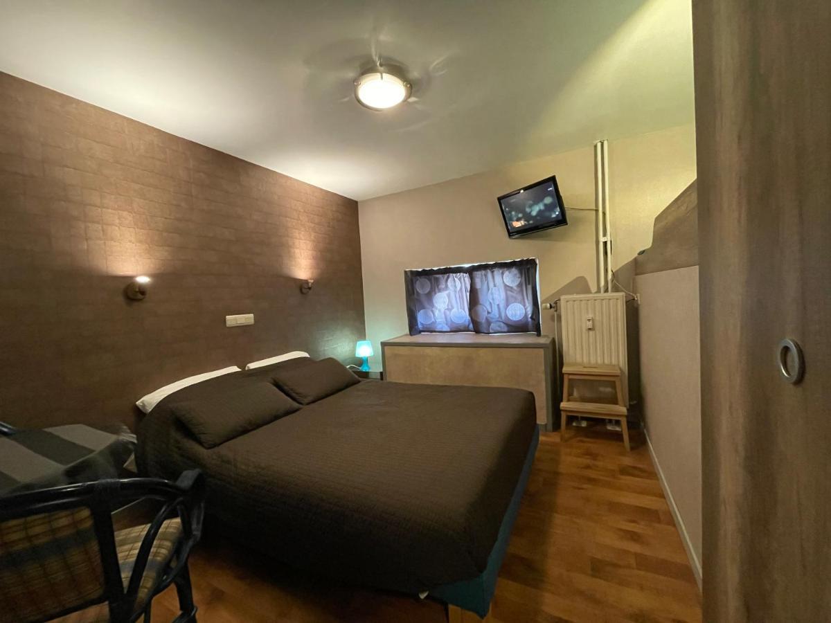 Hotel Les Arcades - La-Roche-En-Ardenne 외부 사진